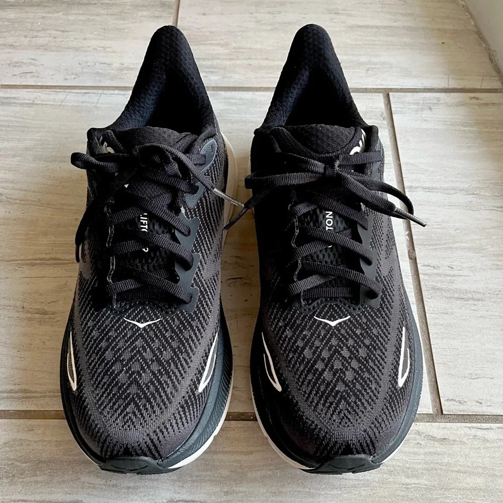 Hoka Clifton 9 - size 8.5 - Picture 2 of 7